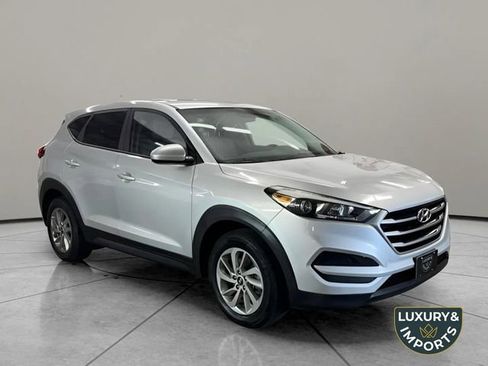 Used 2018 Hyundai Tucson SE image 3