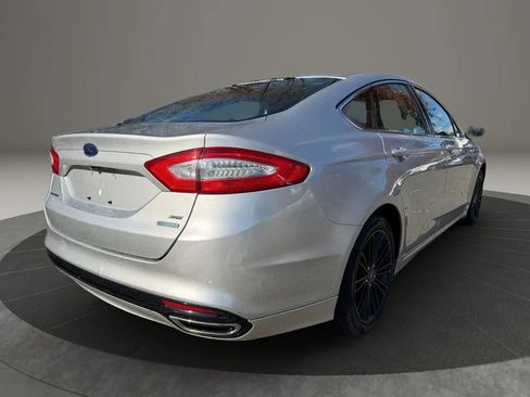 Used 2016 Ford Fusion SE w/ Equipment Group 202A image 5
