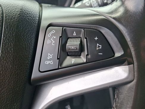 Used 2022 Chevrolet Trax LT w/ Driver Confidence Package AWD/4WD image 23