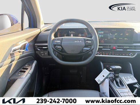 New 2026 Kia Sportage EX image 16