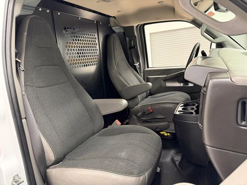 Used 2023 Chevrolet Express 2500 Work Van w/ Driver Convenience Package image 21