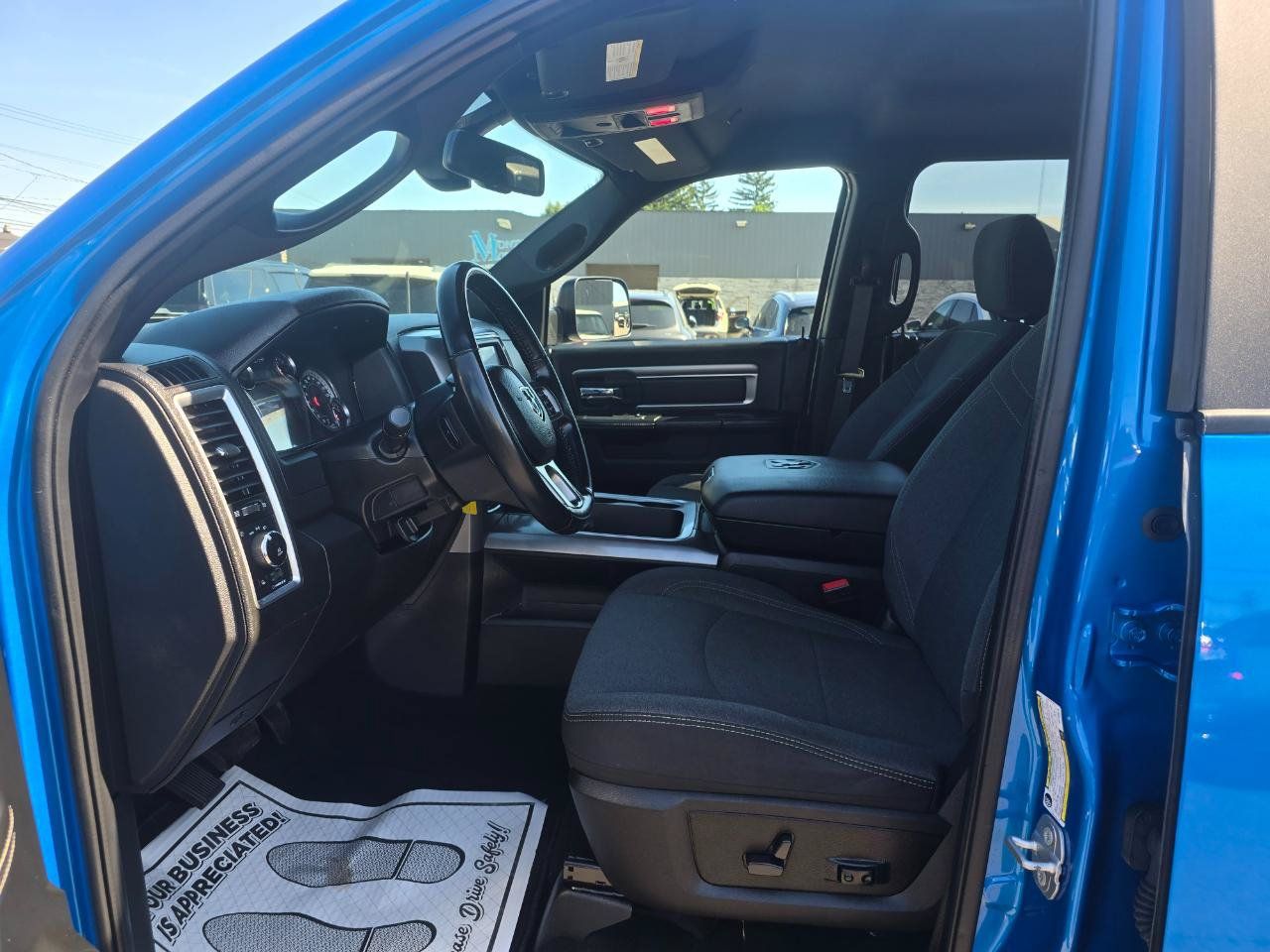 Used 2022 RAM 1500 Warlock AWD/4WD image 12