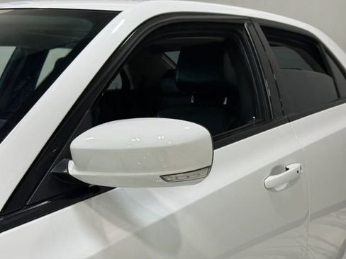 Used 2023 Chrysler 300 Touring L w/ Popular Equipment Group RWD image 10