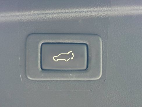 Used 2017 Subaru Outback 2.5i Premium AWD/4WD image 20