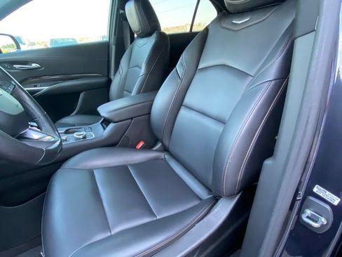 Used 2023 Cadillac XT4 Sport w/ Cold Weather Package FWD image 10