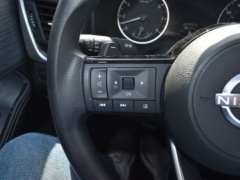 Used 2023 Nissan Rogue SV AWD/4WD image 15