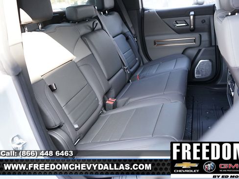 New 2025 GMC Hummer EV 3X image 16