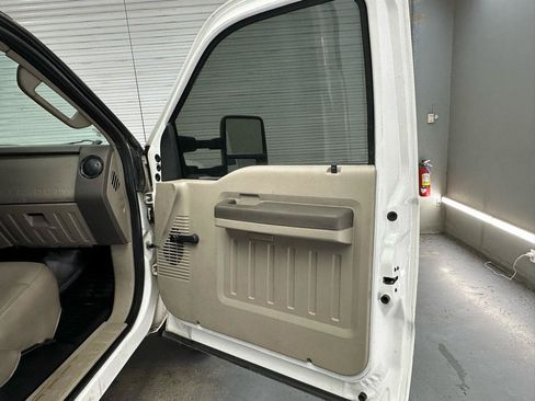 Used 2008 Ford F450 2WD Regular Cab Super Duty image 14