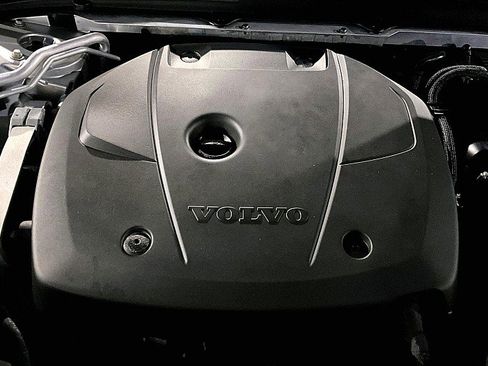 Used 2018 Volvo S90 T5 Momentum w/ Momentum Plus Package image 30