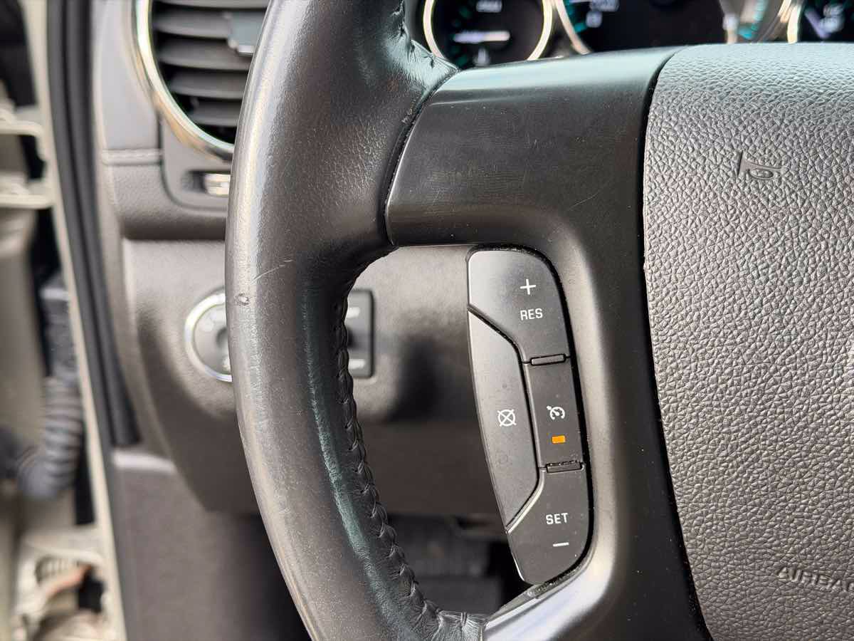 Used 2014 Buick Enclave Leather FWD image 12