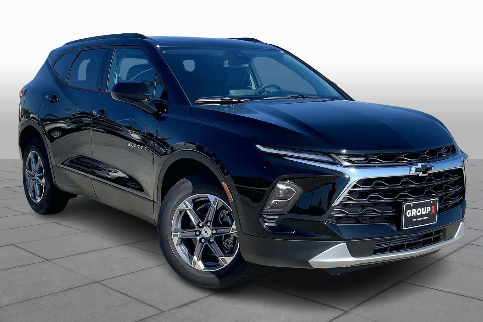 New 2026 Chevrolet Blazer LT w/ Convenience Package FWD image 3