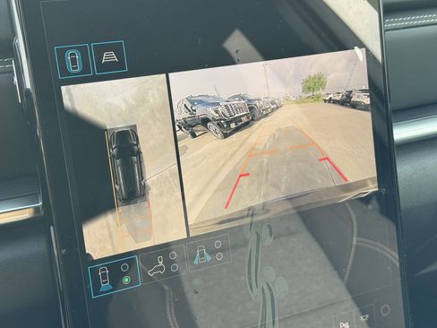New 2026 GMC Terrain Elevation w/ Technology Package II FWD image 18