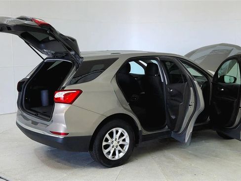 Used 2019 Chevrolet Equinox LT FWD image 12