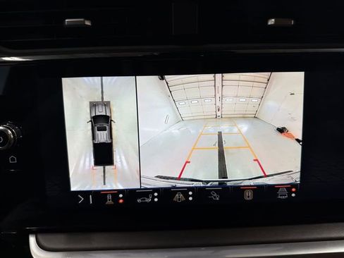 Used 2024 GMC Sierra 3500 Denali Ultimate image 27