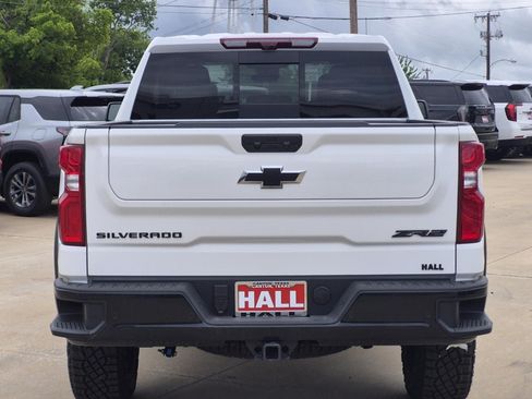 New 2026 Chevrolet Silverado 1500 ZR2 w/ Dark Appearance Package AWD/4WD image 4