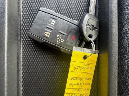 Used 2020 Chevrolet Silverado 1500 LT image 30