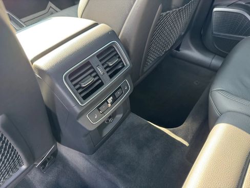 Used 2018 Audi Q5 Prestige w/ Prestige Package AWD/4WD image 15