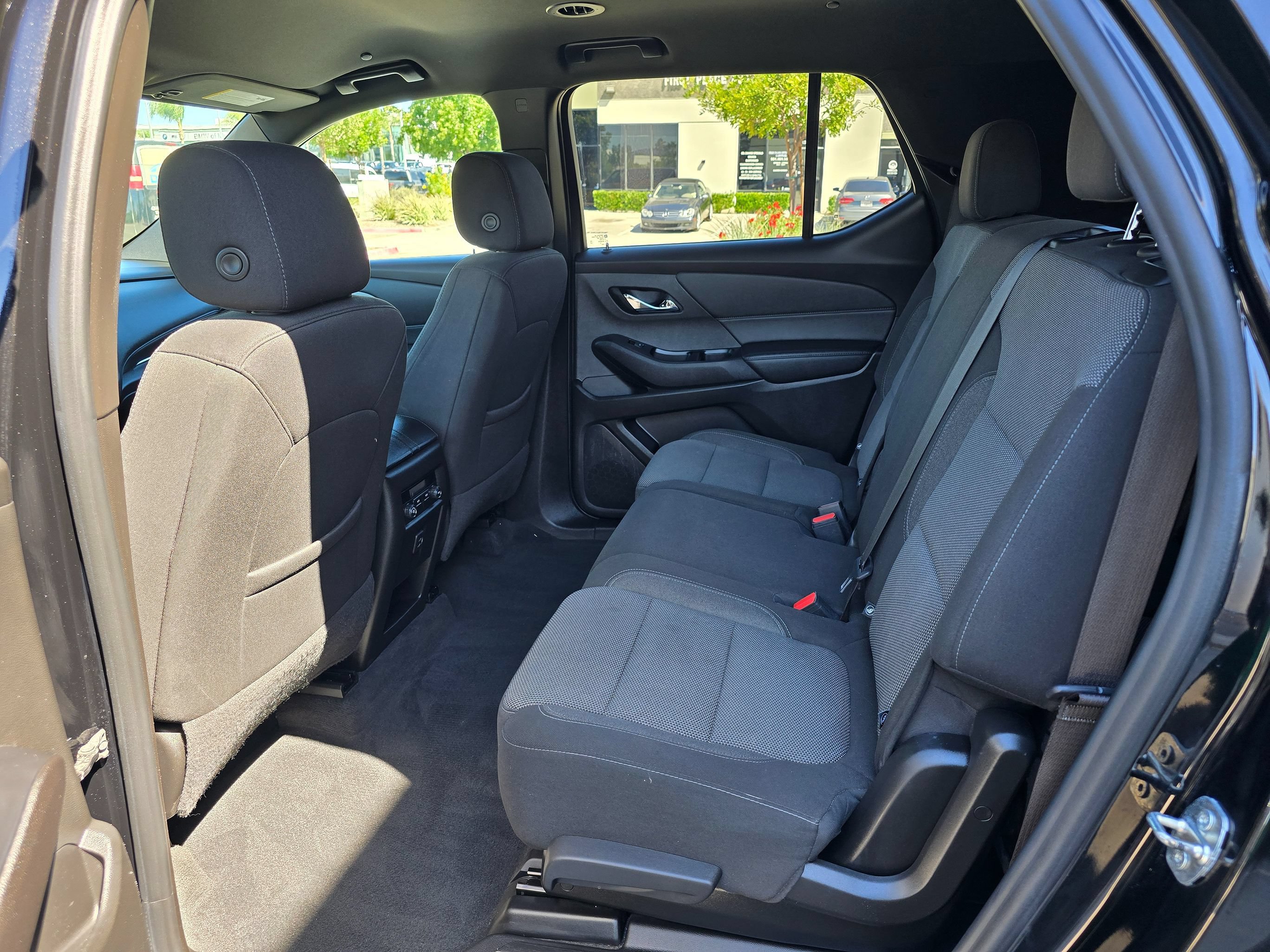 Used 2023 Chevrolet Traverse LT FWD image 20
