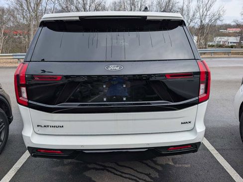 New 2026 Ford Expedition Max Platinum w/ Stealth Performance Package AWD/4WD image 8
