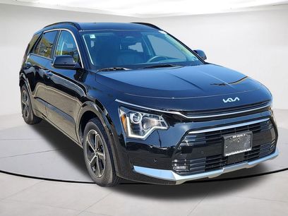 Certified 2025 Kia Niro SX