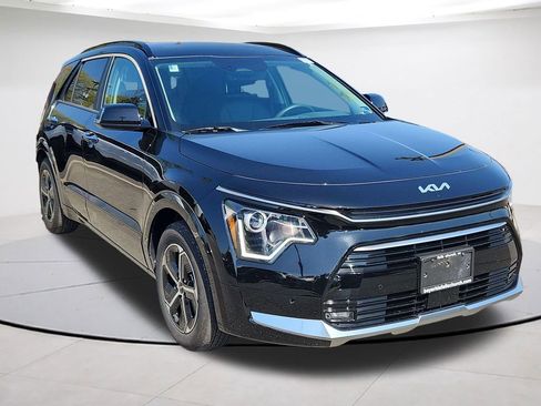 Certified 2025 Kia Niro SX image 1