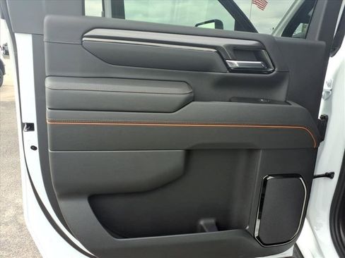 New 2026 GMC Sierra 2500 AT4 w/ AT4 Premium Plus Package image 18