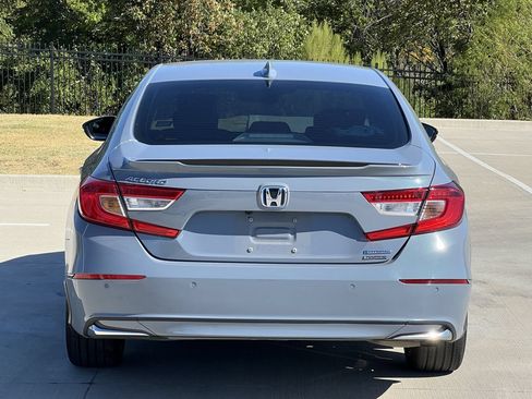 Used 2022 Honda Accord Touring image 4