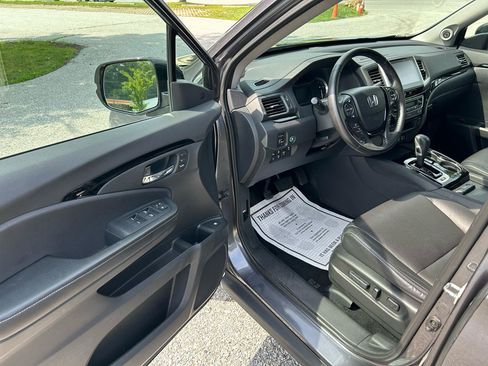 Used 2017 Honda Ridgeline RTL-E image 10