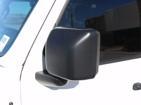 Used 2021 Jeep Wrangler Unlimited Rubicon w/ Safety Group image 15