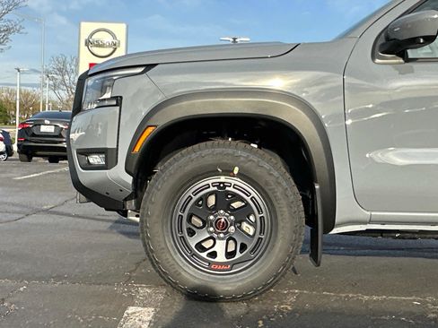 New 2026 Nissan Frontier PRO-4X w/ Pro Premium Package AWD/4WD image 7