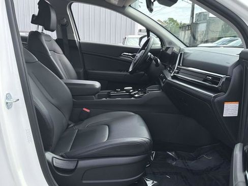 Used 2023 Kia Sportage EX AWD/4WD image 16