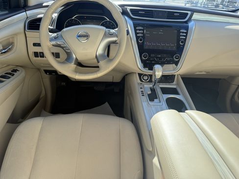 Used 2018 Nissan Murano SV image 15
