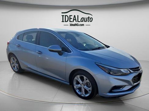Used 2017 Chevrolet Cruze Premier w/ Enhanced Convenience Package image 19