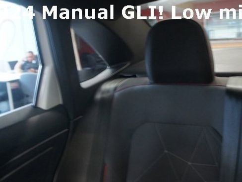 Used 2024 Volkswagen Jetta GLI 40th Anniversary Edition image 40