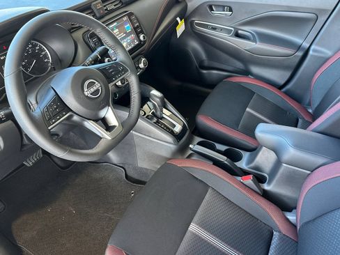 Used 2025 Nissan Versa SR w/ Trunk Package FWD image 10