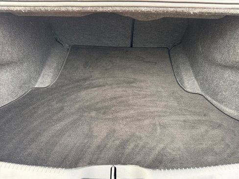 Used 2020 Chrysler 300 Limited image 20