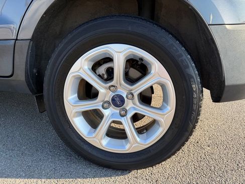 Used 2018 Ford EcoSport SE FWD image 34