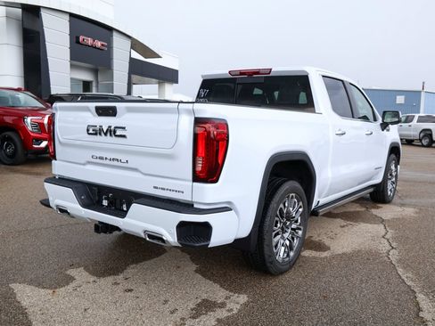 New 2026 GMC Sierra 1500 Denali Ultimate w/ LPO, Black Badging Package AWD/4WD image 3