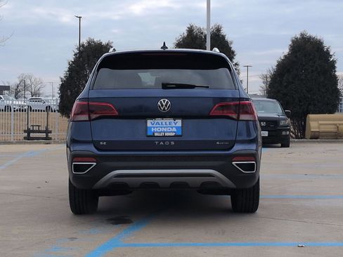 Used 2022 Volkswagen Taos SE image 6