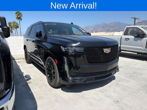 Used 2023 Cadillac Escalade Sport w/ LPO, ONYX Package RWD image 1