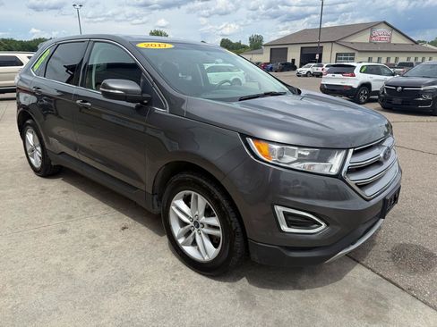 Used 2017 Ford Edge SEL AWD/4WD image 3