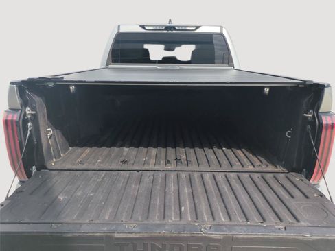 Used 2022 Toyota Tundra Platinum w/ Advanced Package AWD/4WD image 8