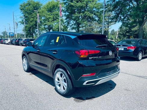 Used 2023 Buick Encore GX Preferred w/ Cold Weather Comfort Package AWD/4WD image 3