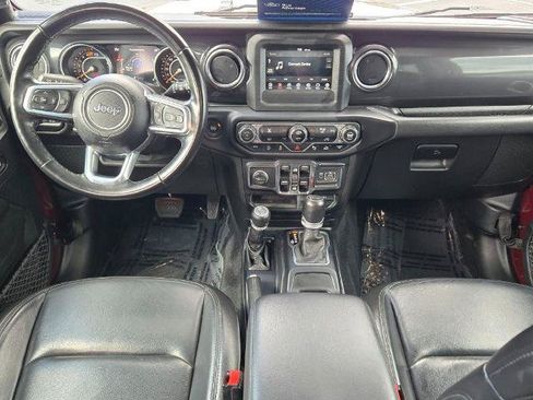Used 2021 Jeep Wrangler Unlimited Sahara AWD/4WD image 18