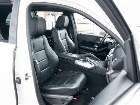 Used 2021 Mercedes-Benz GLS 450 4MATIC image 17