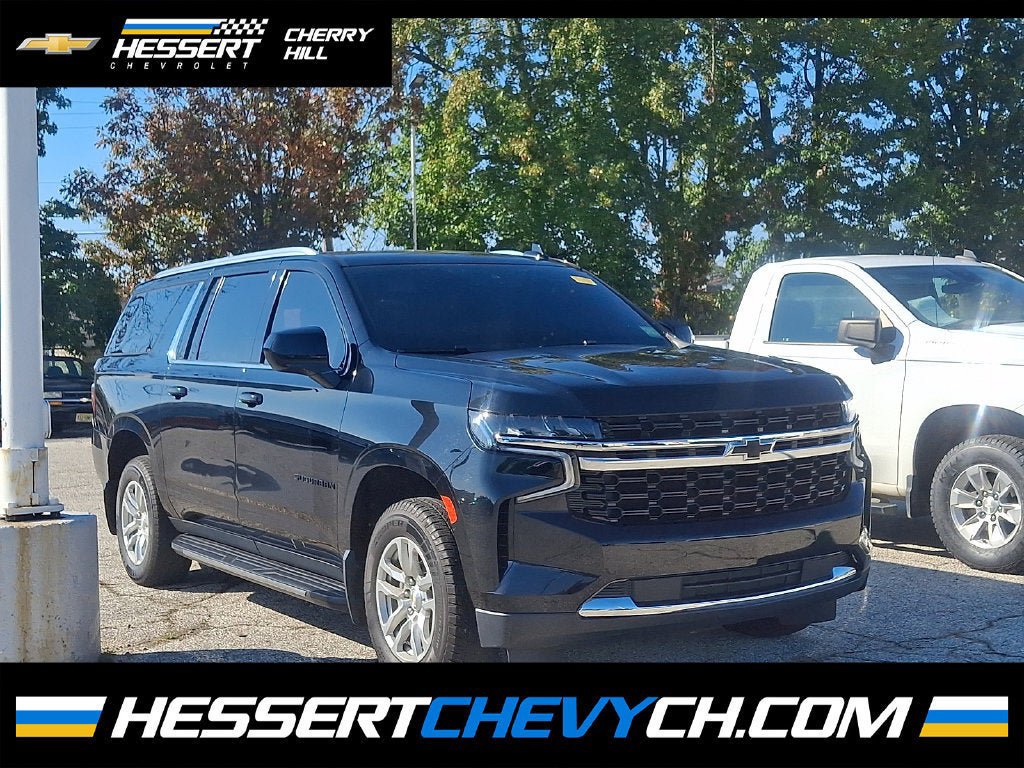Used 2024 Chevrolet Suburban LS w/ Driver Alert Package AWD/4WD image 1