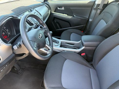 Used 2015 Kia Sportage LX FWD image 12
