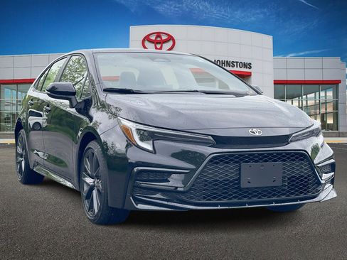 Used 2026 Toyota Corolla SE FWD image 1