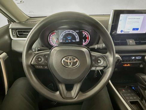 Used 2023 Toyota RAV4 LE AWD/4WD image 12