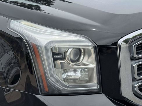 Used 2019 GMC Yukon SLE AWD/4WD image 7